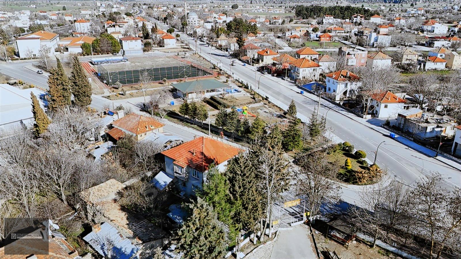 SATILIK BUCAK KIZILKAYA MERKEZ CADDE ÜSTÜ BAHÇELİ MÜSTAKİL EV - BURDUR BUCAK fotoğraf 2